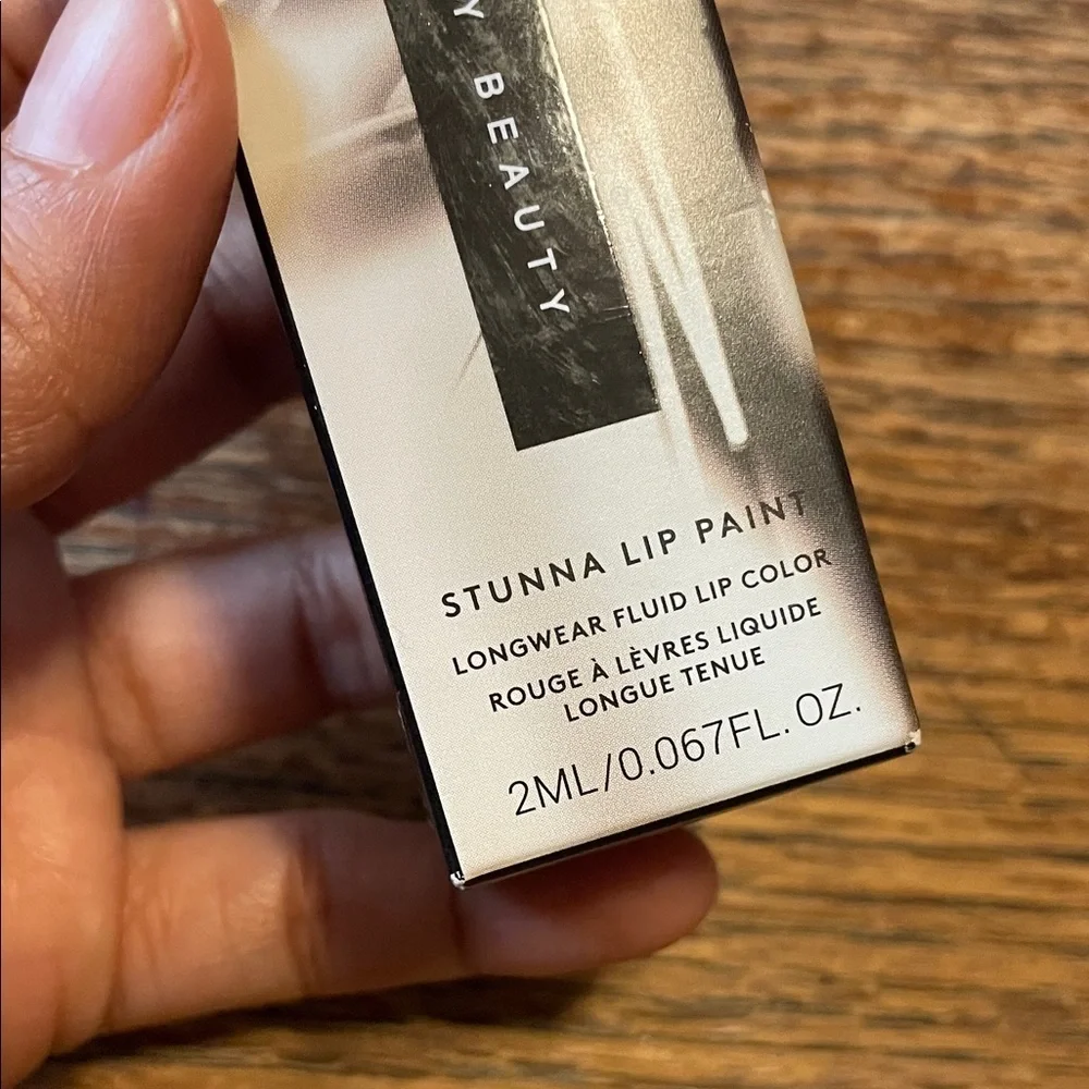 Fenty Beauty Stunna Lip Paint in Deep Brown